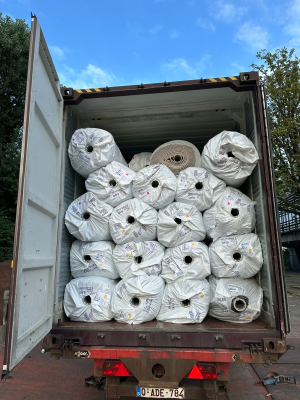 Maandag 5 augustus - Levering van de nieuwe matten